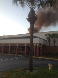 plane deland publix fla crash damage after