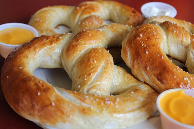 Ben's Soft Pretzels with Dips