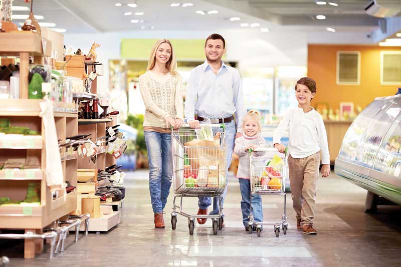 new-Grocery-Shopping-Family