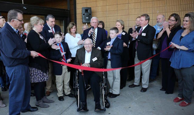 Edwards Cash Saver ribbon cutting.