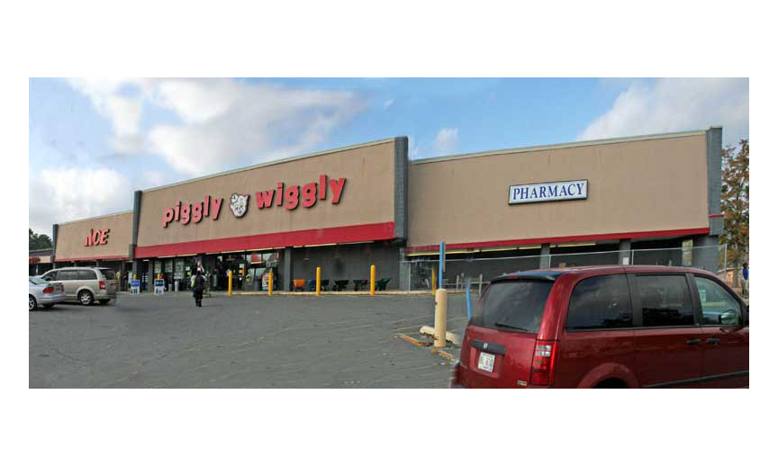 The Piggly Wiggly Ace Hardware in Adel, Georgia.