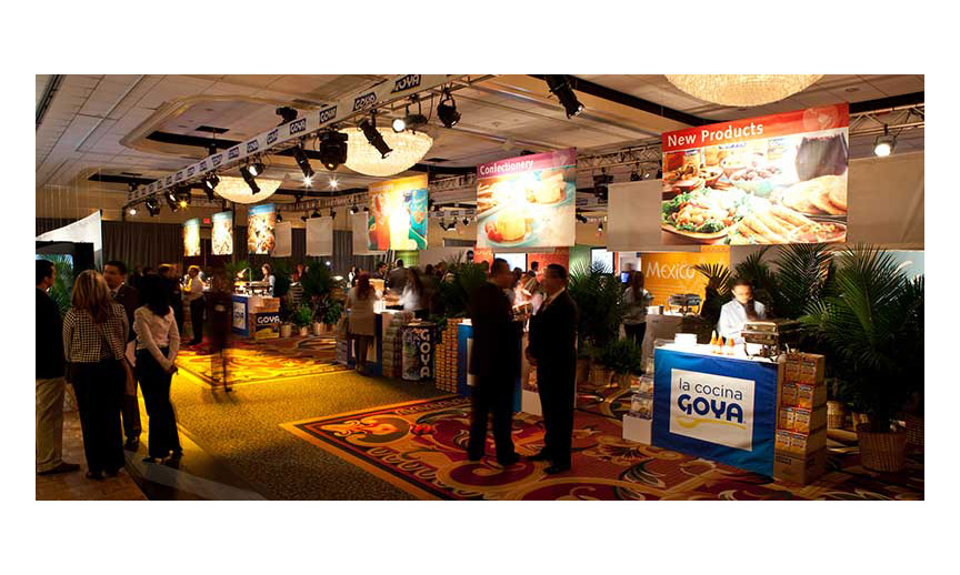 The show floor at the 2017 Goya Trade Show