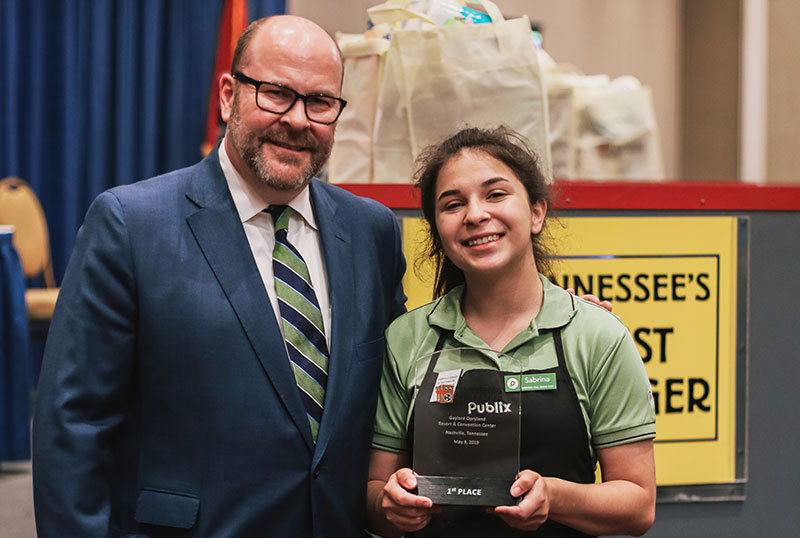 Best Bagger TN Sabrina Martinez, Publix