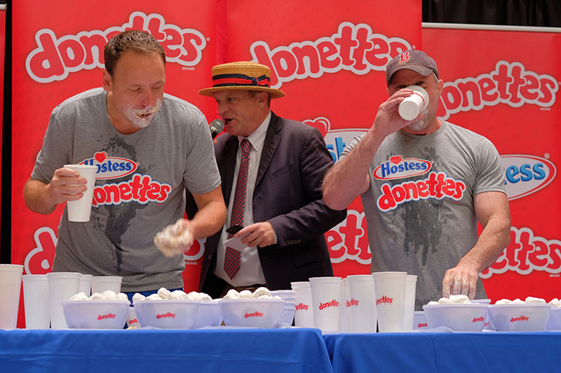 Hostess Donettes eating contest