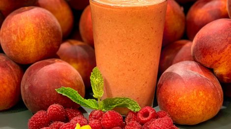 Gelson's Peach Melba smoothie