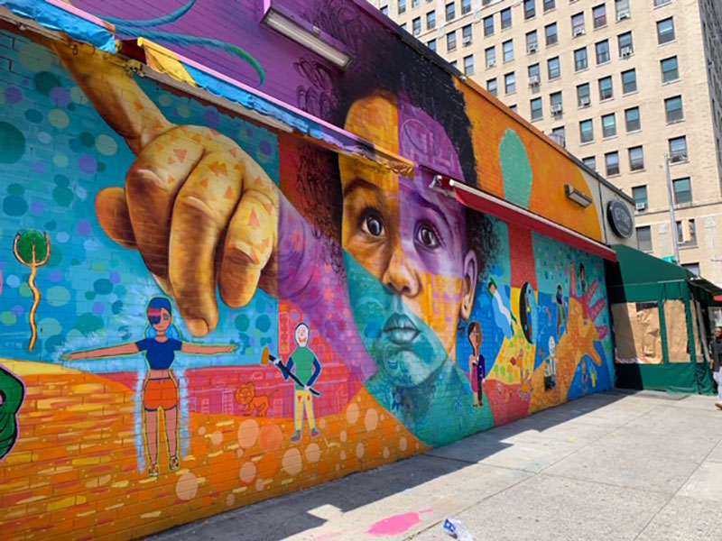 Manhattan mural, Key Food + Artolution, augmented reality