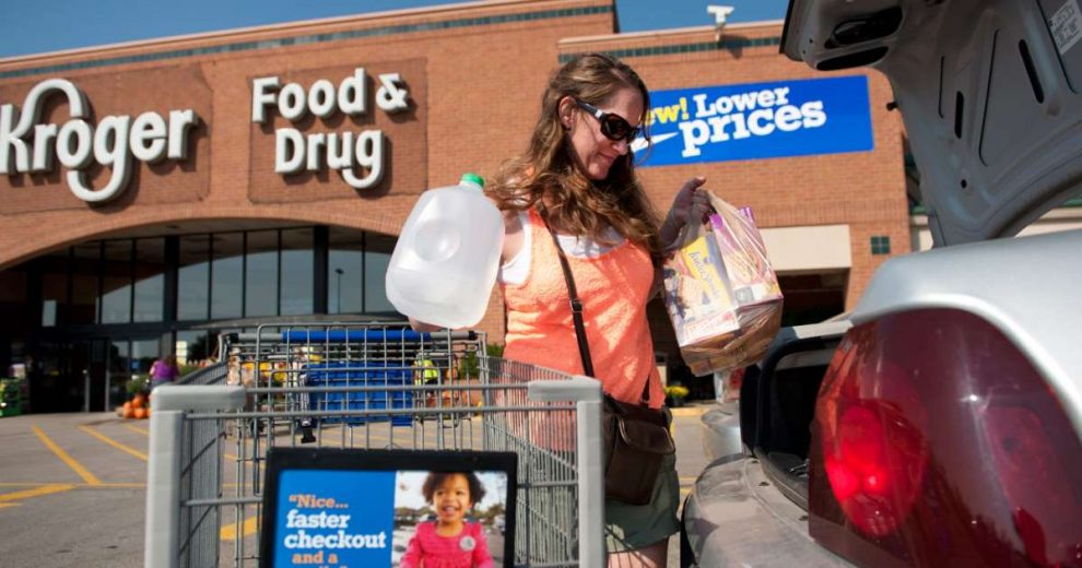 Kroger to lay off hundreds