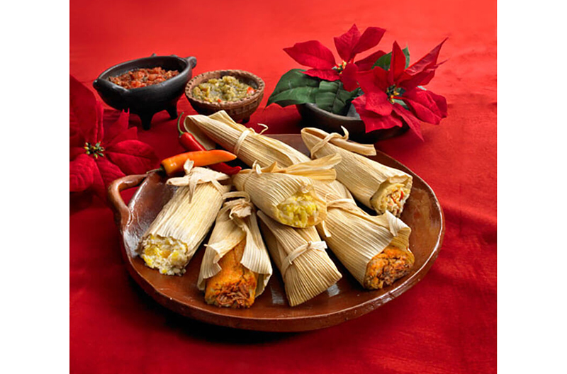 Food City tamale-making