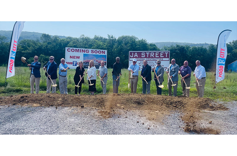 Food City breaks ground in Fort Payne, Alabama