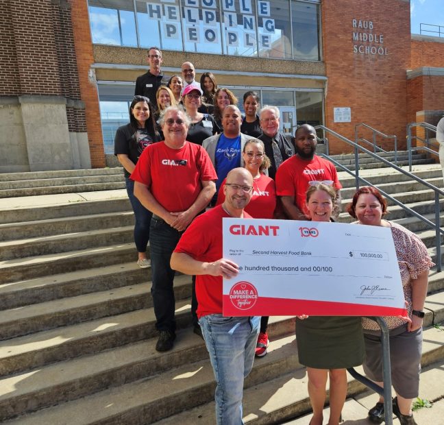 The Giant Co. 100th anniversary donation to the Second Harvest Food Bank