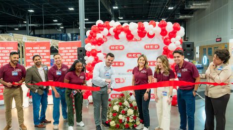 the ribbon cutting ceremony for H-E-B's e-commerce fulfillment center in Katy, Texas