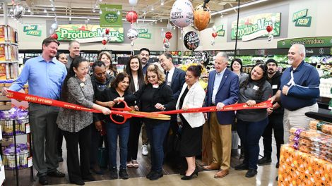 Smart & Final Lancaster ribbon cutting