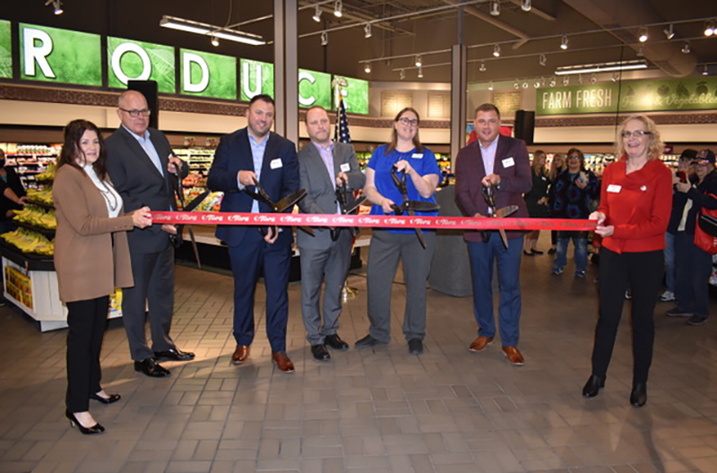 Tops' Niagara Falls store ribbon cutting