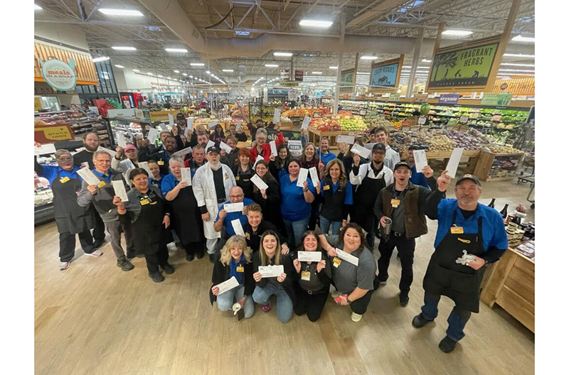 Brookshire Grocery Co. is giving Christmas bonus checks to all employees.