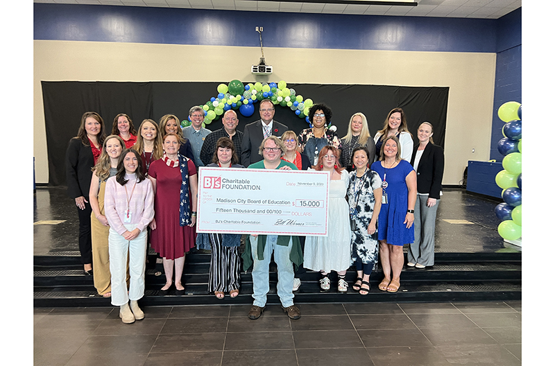 BJ's donates money to Alabama elementary school