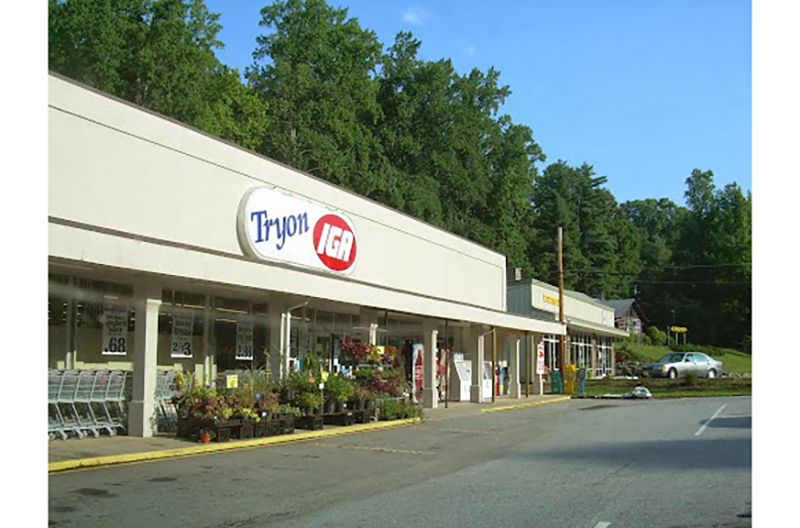 Tryon IGA