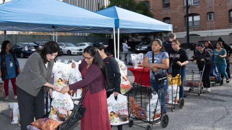 One of Northgate González Market's food distribution events