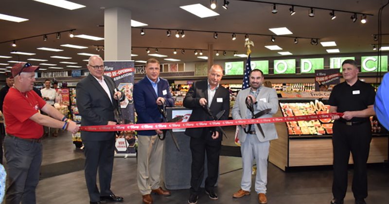 Tops Williamsville ribbon cutting