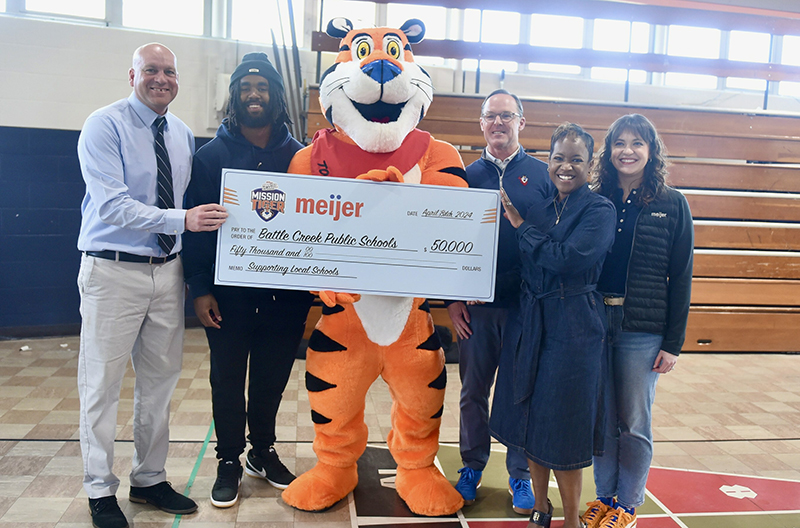 Battle Creek Public Schools received a $50,000 donation from WK Kellogg Co and Meijer through Kellogg’s Frosted Flakes Mission Tiger.