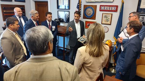 Photo of independent grocers meeting with U.S. Rep. Garrett Graves on Capitol Hill