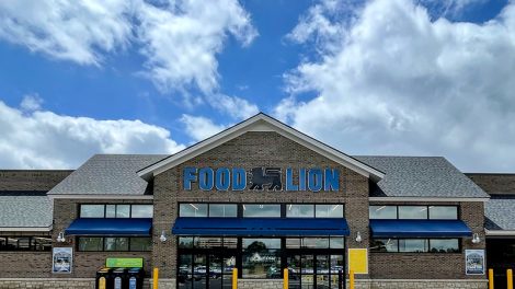 Food Lion storefront in Garner, North Carolina