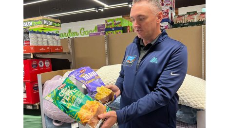 image of Aldi VP Shaun O'Keefe in Aldi Finds aisle