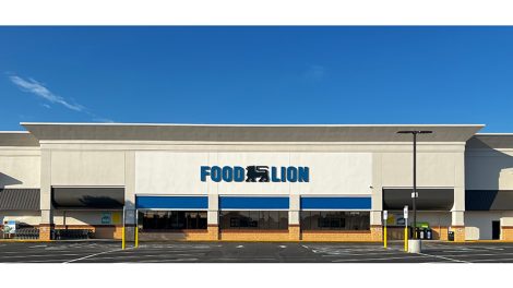 the store front of a Food Lion in Florence, South Carolina