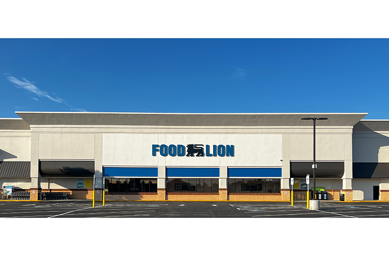 the store front of a Food Lion in Florence, South Carolina