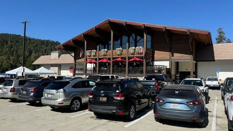 image of exterior of Goodwin & Sons Market