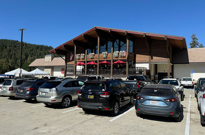 image of exterior of Goodwin & Sons Market