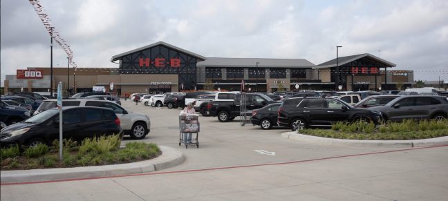 full shot of H-E-B Cypress