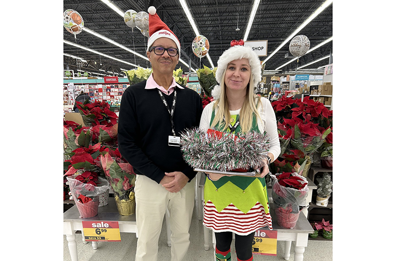 Meijer Very Merry employees