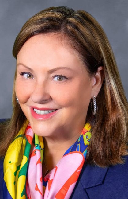 headshot of Susie McKinley
