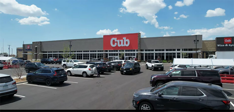 exterior photo of new Cub store in Burnsville, MN