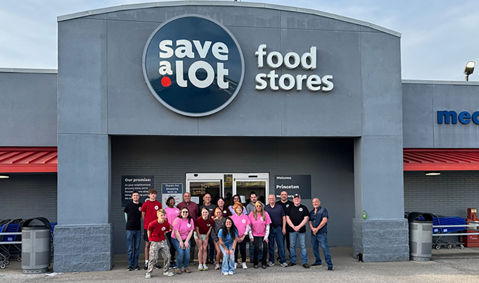 exterior photo of Save A Lot in Princeton, Indiana, acquired by Houchens Food Group