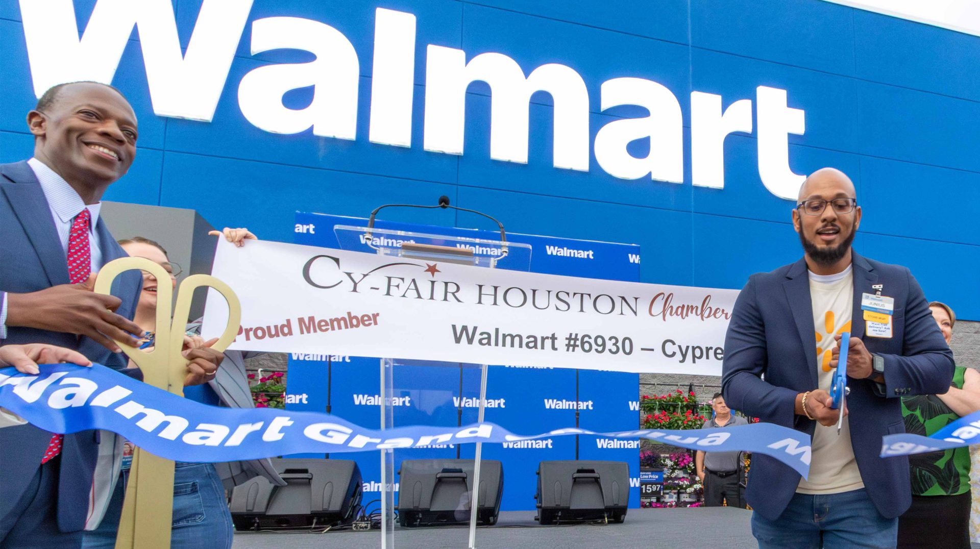 Walmart Supercenter ribbon cutting in Cypress, Texas