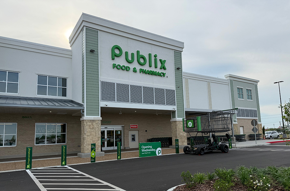 exterior of the Publix in Foley, Alabama