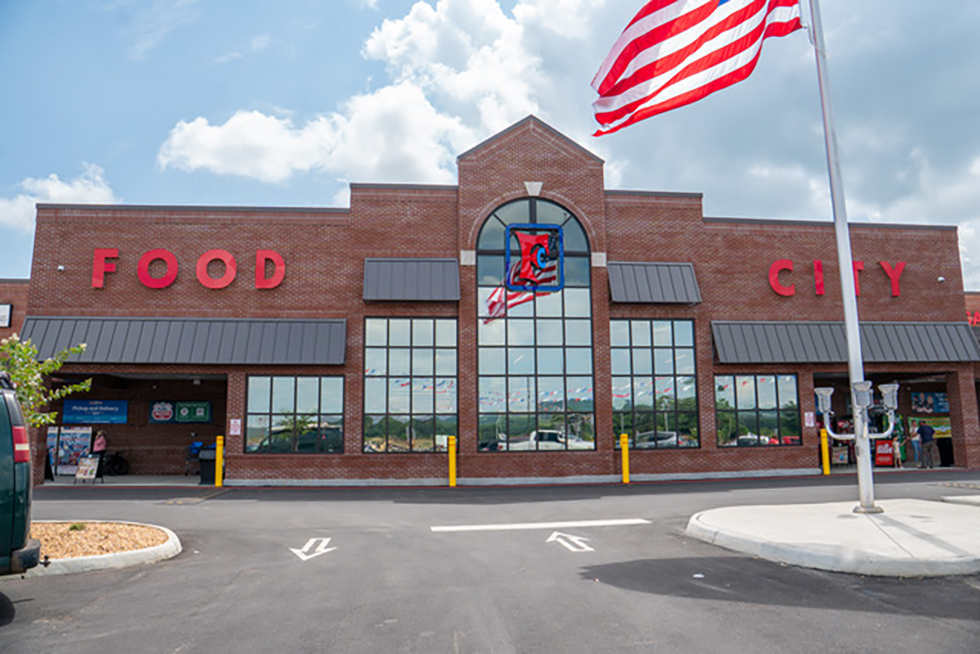 Exterior of the Food City on Memorial Pkwy. in Huntsville, Alabama.