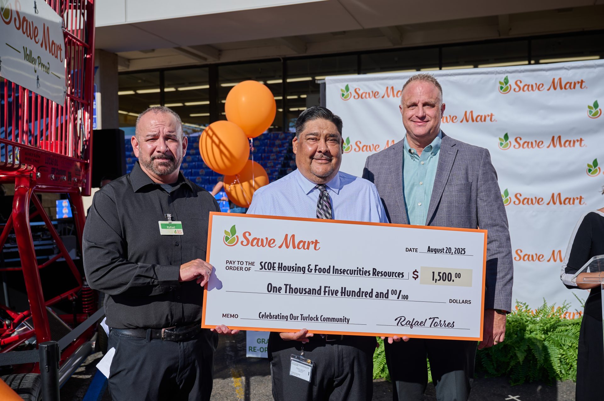 Check presentation for the grand reopening of The Save Mart Companies' Turlock, California, store.