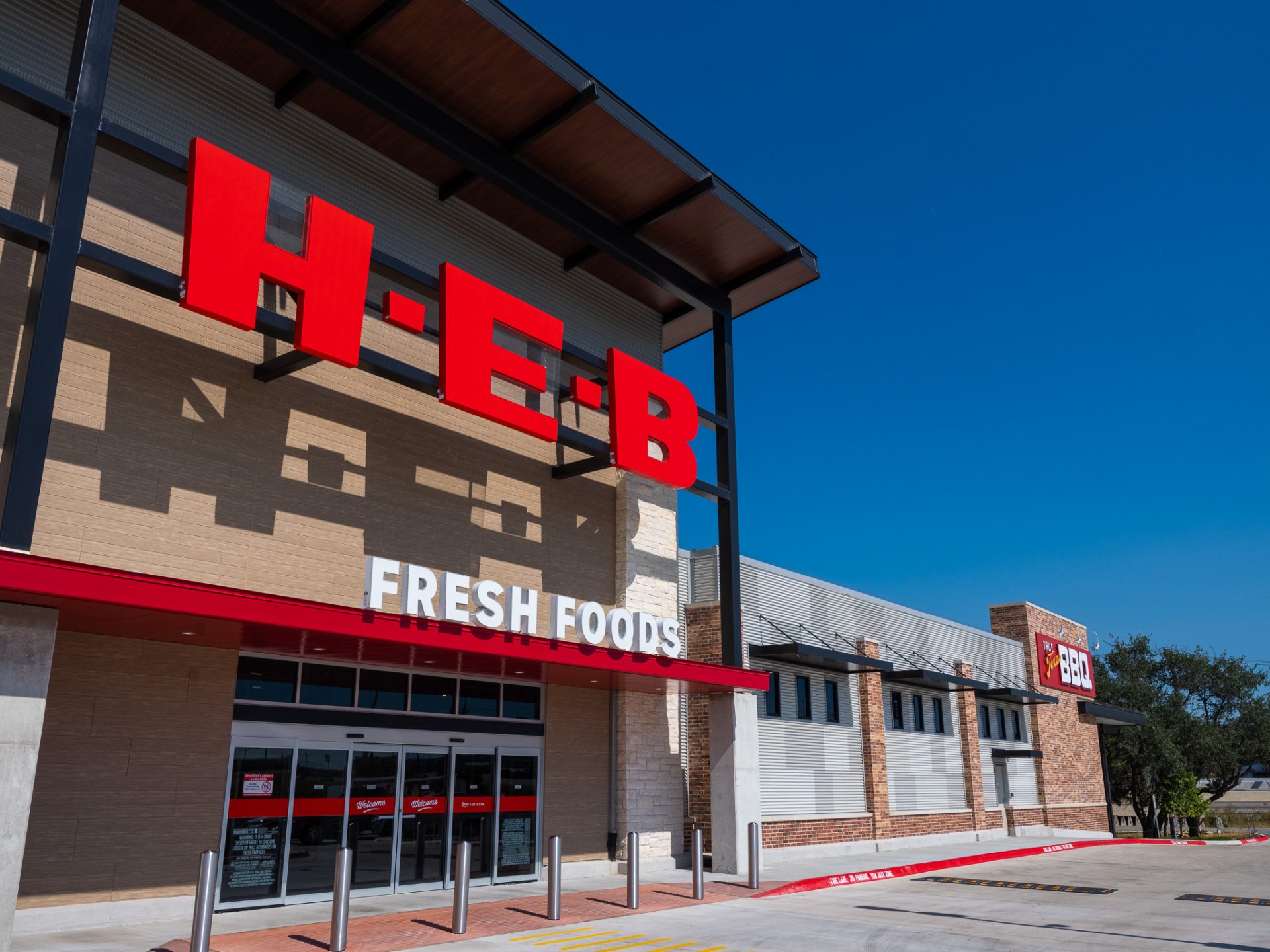 H-E-B College Park in San Antonio