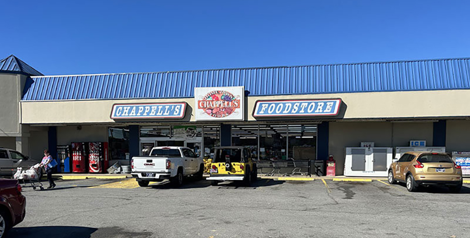 storefront of Chappell's Home Town Foods location