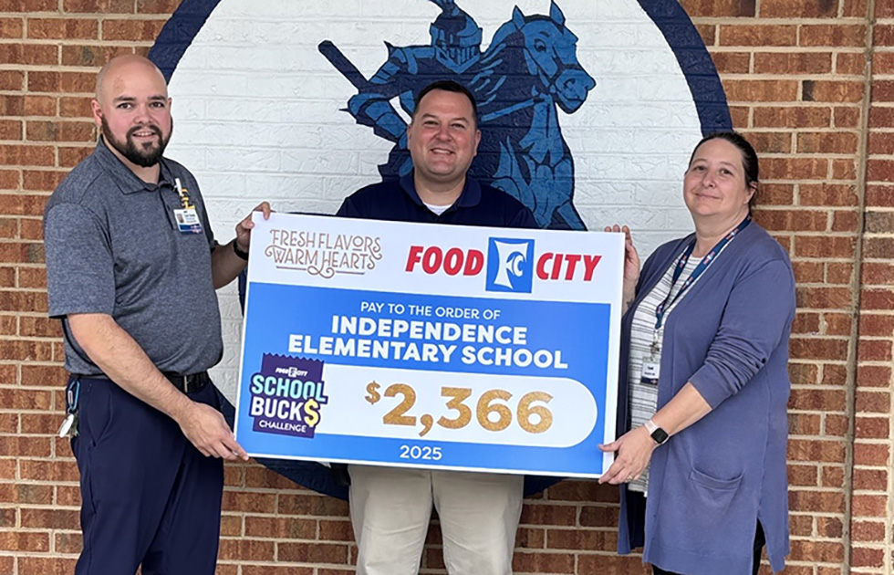 Food City check presentation for Independence Elementary School