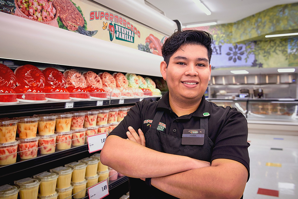 SpartanNash plans to open a Supermercado Nuestra Familia banner store in Topeka, Kansas.