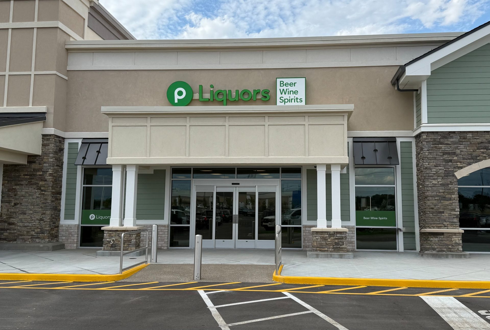 Publix Liquors store