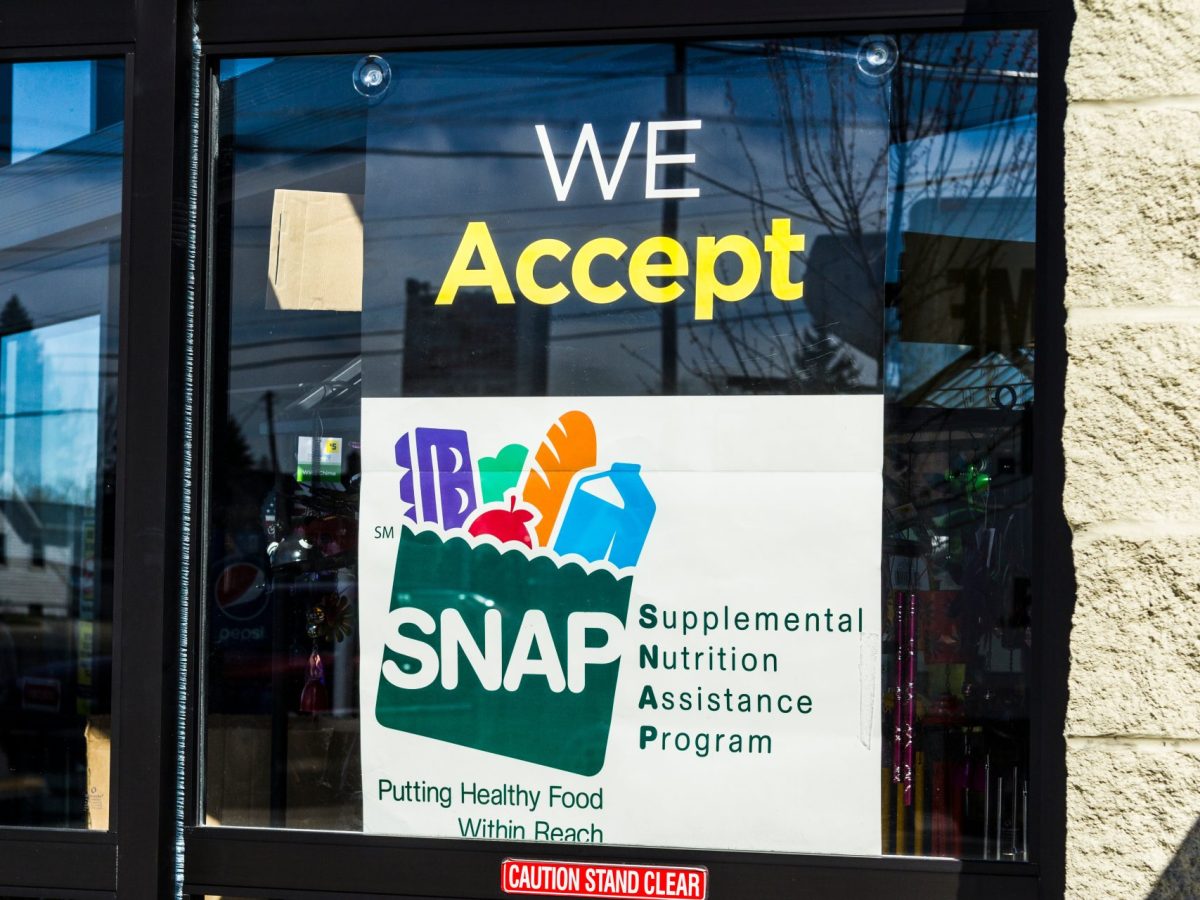 Grocers Support Food Banks, Communities Amid SNAP Benefits Pause