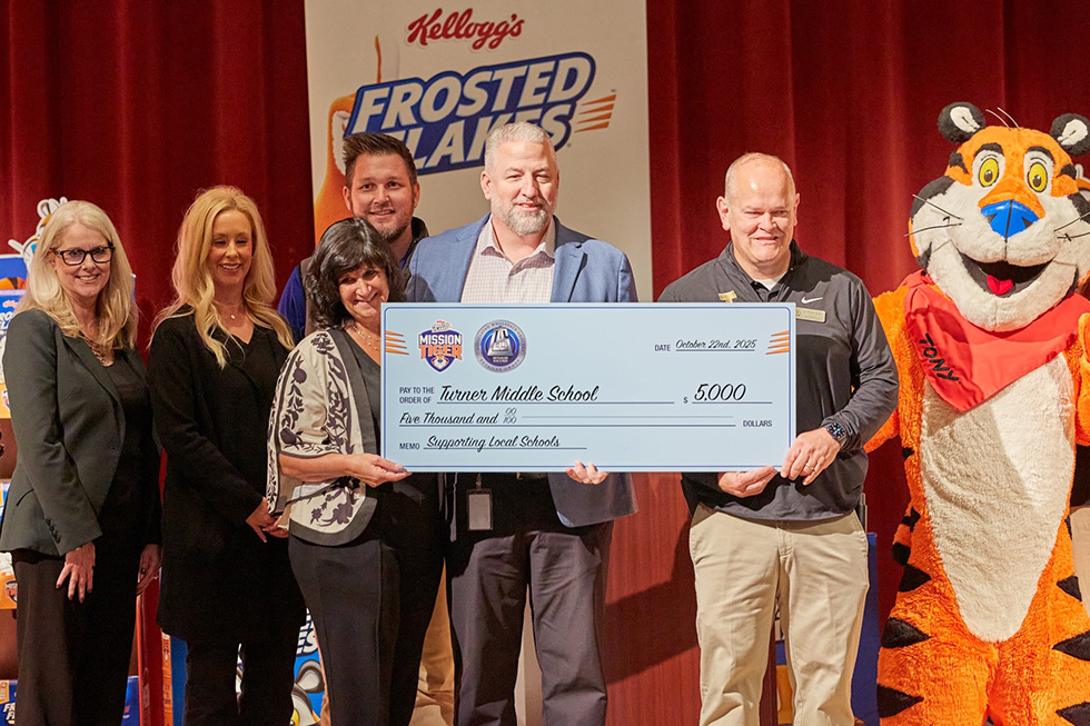 AWG Mission Tiger check presentation