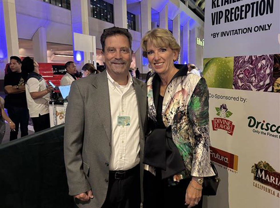 IFPA's Anthony Barbieri and Cathy Burns