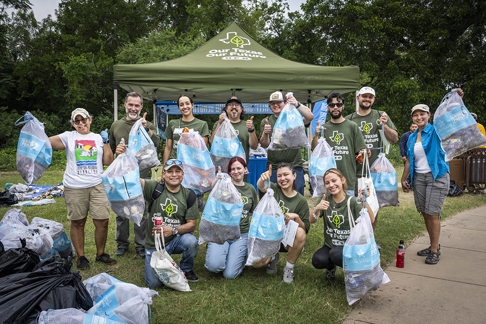H-E-B Texas Recycles Day