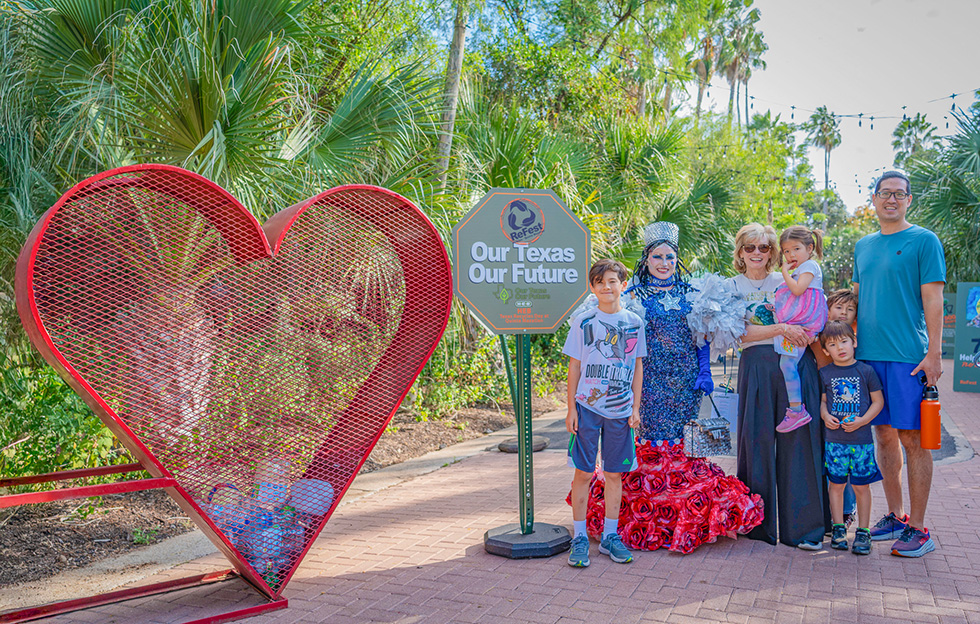 H-E-B Texas Recycles Day