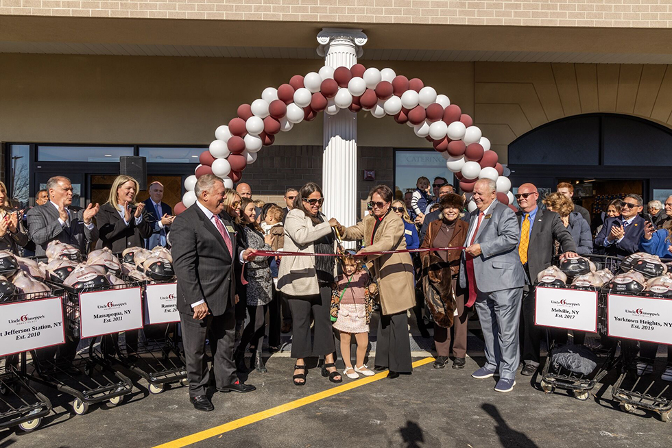 Uncle Giuseppe's Marketplace grand opening in Bohemia, New York